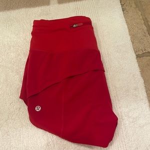 Dark red 2.5’ high rise speed ups